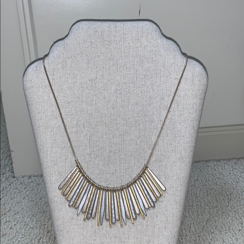 Stella and Dot Essential Fringe Necklace